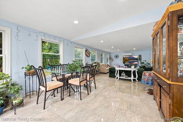 42146 Trinity Court, Sterling Heights, MI 48313