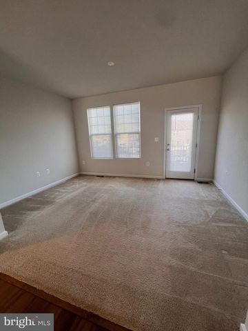 36 ANTHEM ST, Ranson, WV 25438