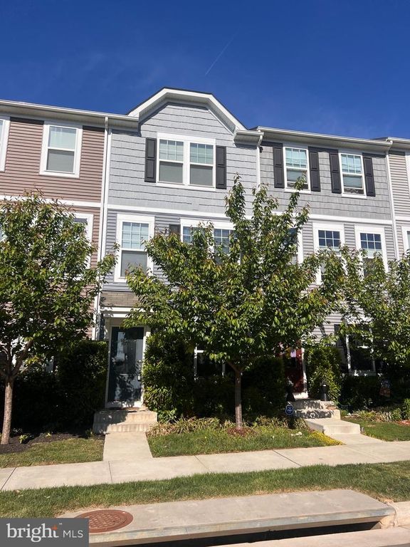36 ANTHEM ST, Ranson, WV 25438