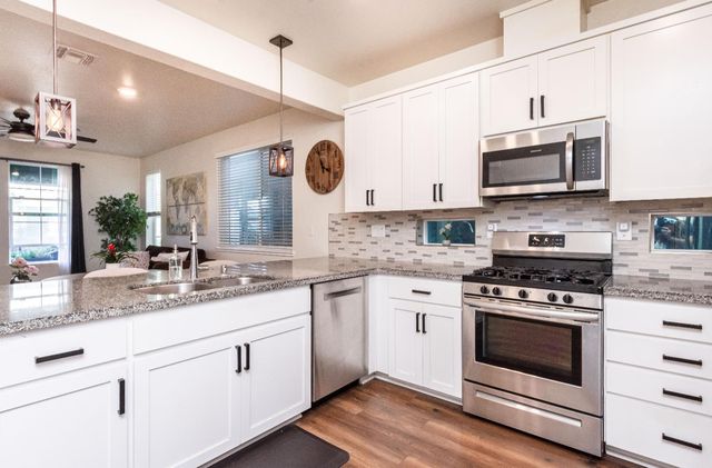 3127 Blackbird Ct, West Sacramento, CA 95691