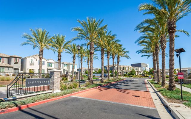 3127 Blackbird Ct, West Sacramento, CA 95691