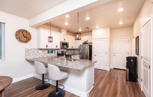 3127 Blackbird Ct, West Sacramento, CA 95691