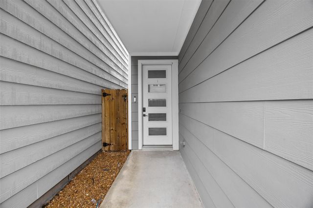 2056 Johanna Drive D, Houston, TX 77055
