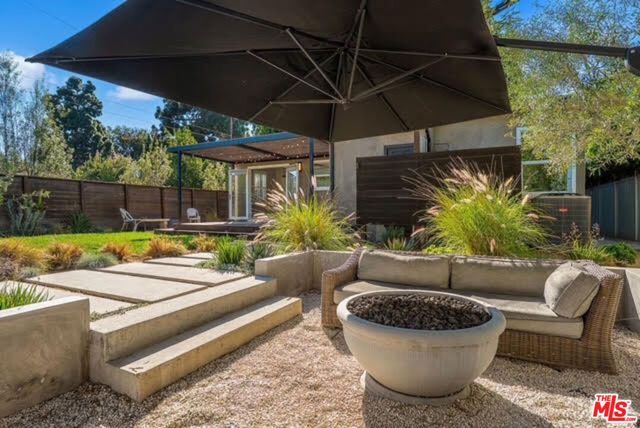 2963 Virginia Avenue, Santa Monica, CA 90404