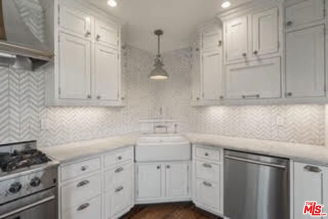 2963 Virginia Avenue, Santa Monica, CA 90404