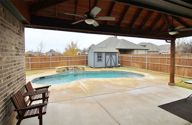 412 Abbott Lane, Waxahachie, TX 75165