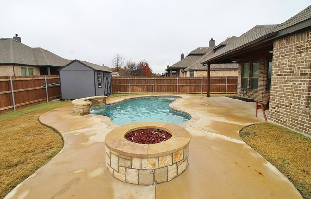 412 Abbott Lane, Waxahachie, TX 75165