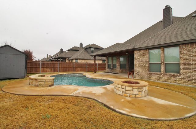 412 Abbott Lane, Waxahachie, TX 75165