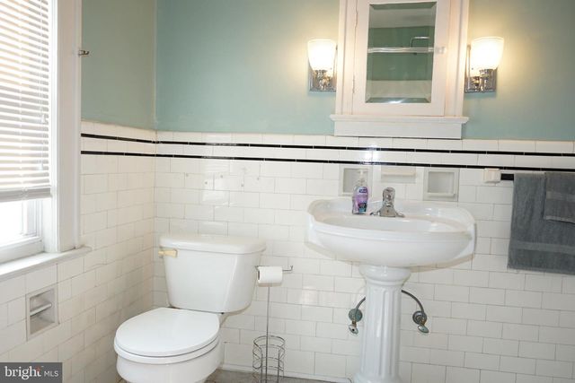232 GIBBSBORO RD, Clementon, NJ 08021