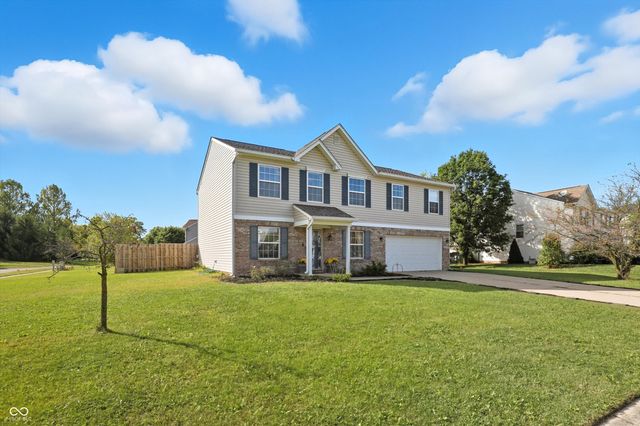 2460 S Wildflower Lane, New Palestine, IN 46163