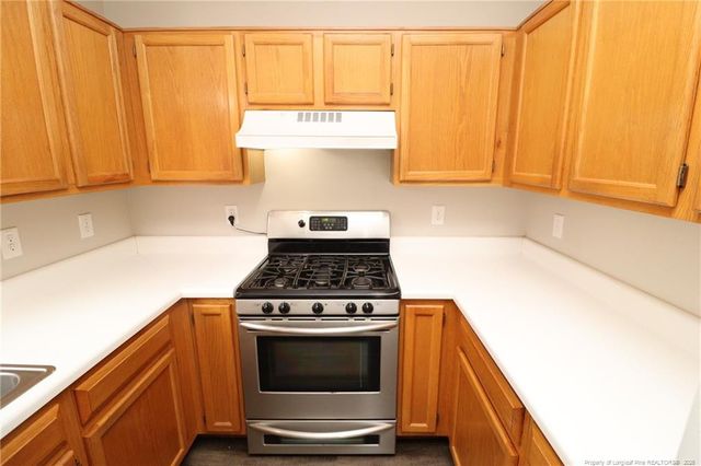 504 Noonday Court, Holly Springs, NC 27540