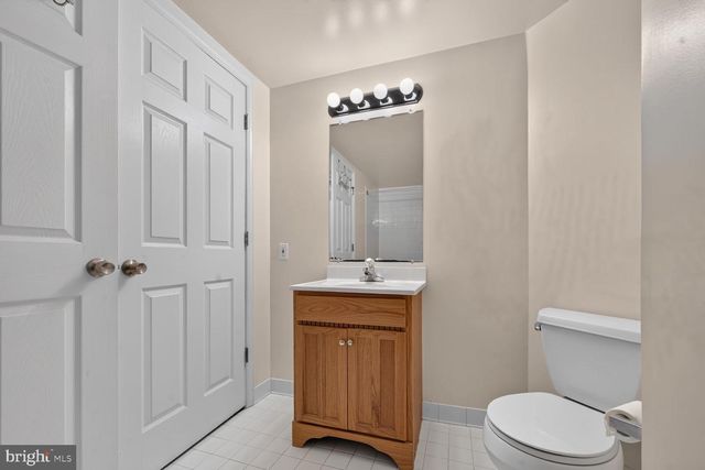 7328 GREENTREE RD, Bethesda, MD 20817