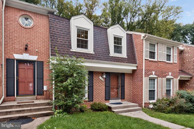 7328 GREENTREE RD, Bethesda, MD 20817