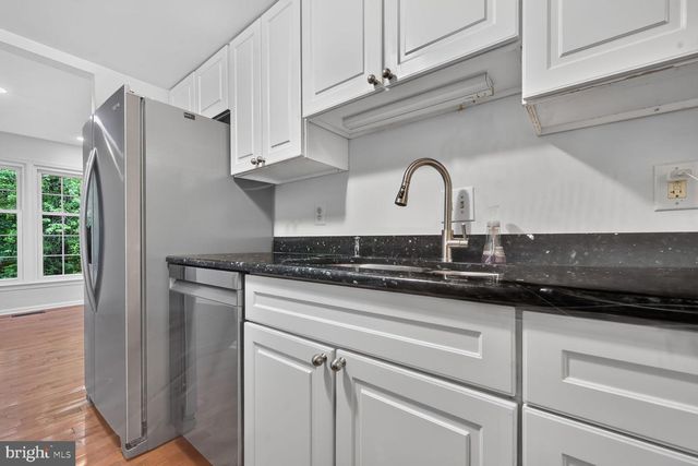 7328 GREENTREE RD, Bethesda, MD 20817