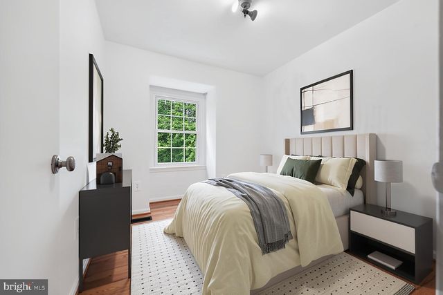 7328 GREENTREE RD, Bethesda, MD 20817
