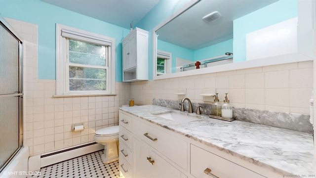 305 Westport Turnpike, Fairfield, CT 06824