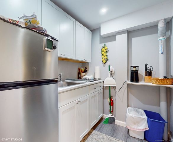 305 Westport Turnpike, Fairfield, CT 06824