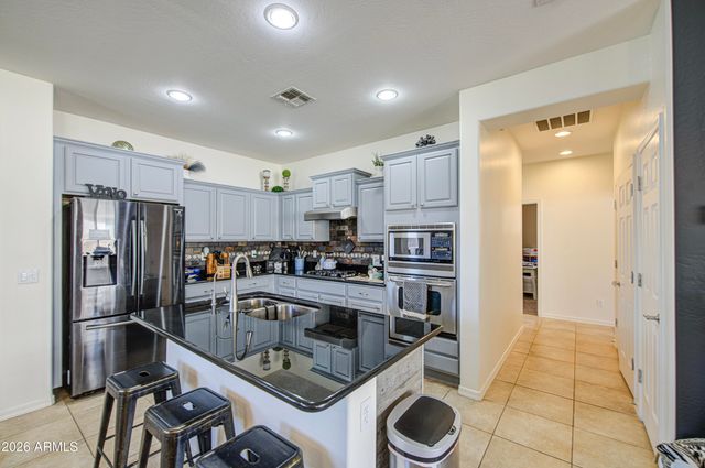 5988 W YORKTOWN Way, Florence, AZ 85132