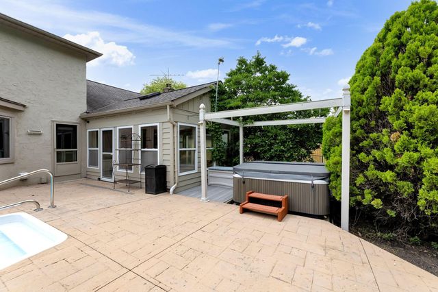 588 Liberty Lane, Westerville, OH 43081