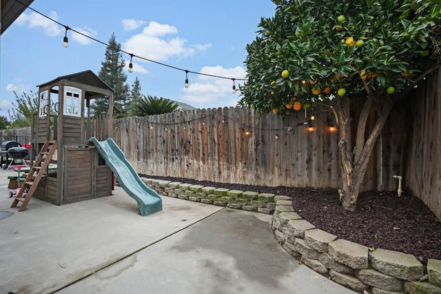 6130 Mcdevitt Dr, Riverbank, CA 95367