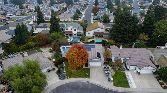 6130 Mcdevitt Dr, Riverbank, CA 95367