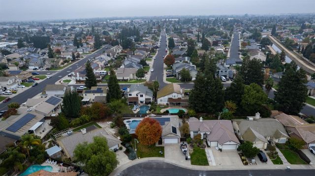 6130 Mcdevitt Dr, Riverbank, CA 95367