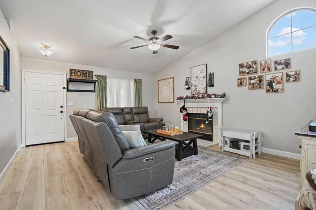 6130 Mcdevitt Dr, Riverbank, CA 95367