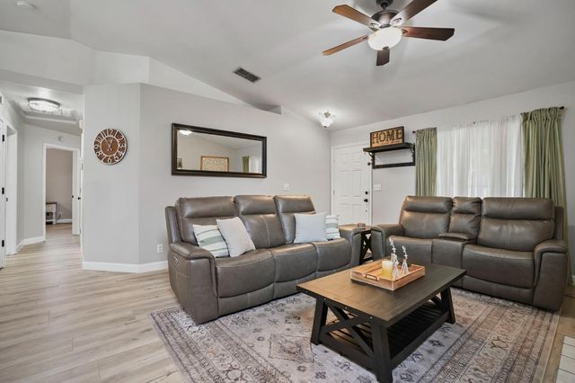 6130 Mcdevitt Dr, Riverbank, CA 95367