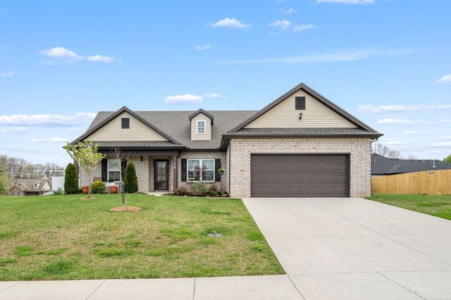 98 Pinnacle Point Ln, Tullahoma, TN 37388