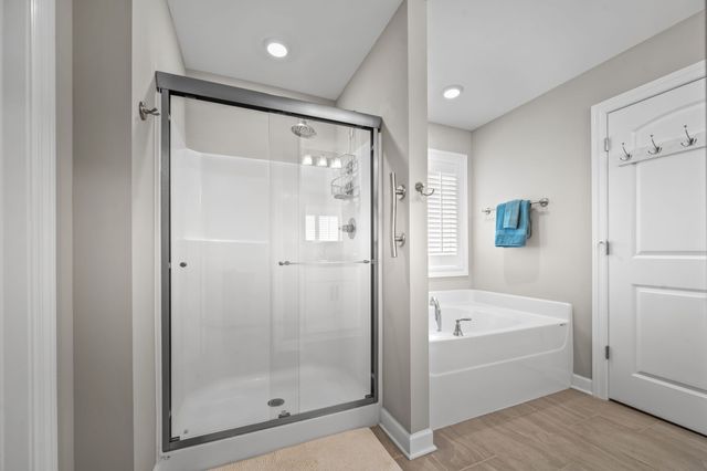 98 Pinnacle Point Ln, Tullahoma, TN 37388