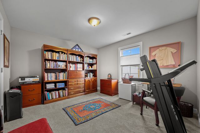 98 Pinnacle Point Ln, Tullahoma, TN 37388