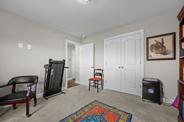 98 Pinnacle Point Ln, Tullahoma, TN 37388