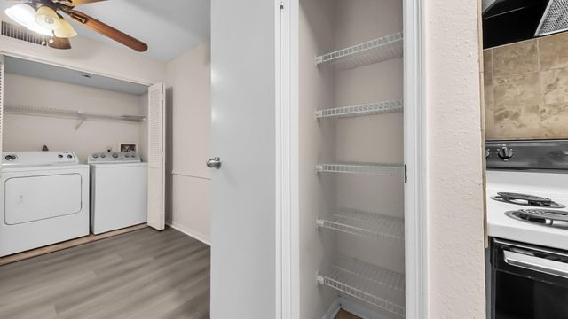 2120 El Paseo Street 1403, Houston, TX 77054