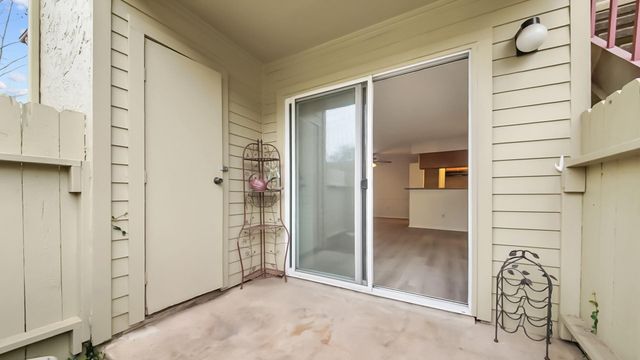 2120 El Paseo Street 1403, Houston, TX 77054