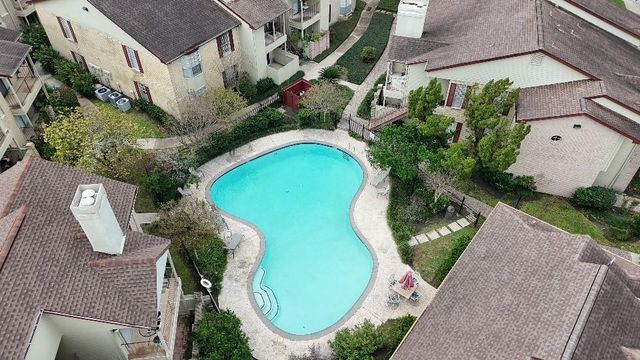 2120 El Paseo Street 1403, Houston, TX 77054