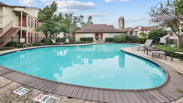 2120 El Paseo Street 1403, Houston, TX 77054