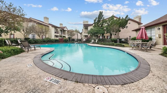 2120 El Paseo Street 1403, Houston, TX 77054