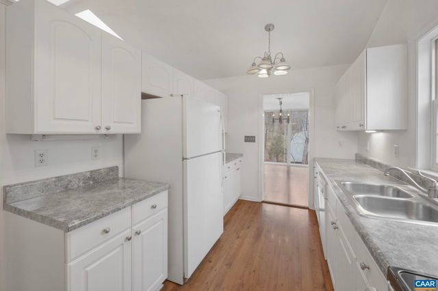 6 PINEHURST RD, Palmyra, VA 22963