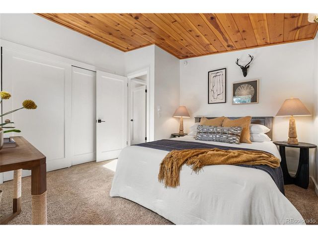 7105 Flagstaff Rd, Boulder, CO 80302