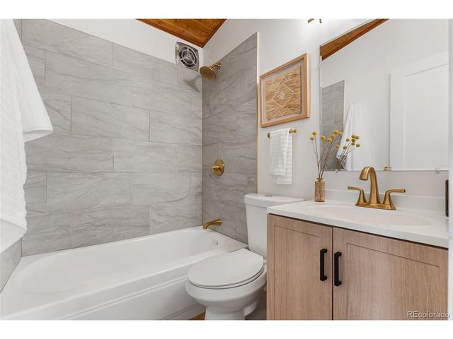 7105 Flagstaff Rd, Boulder, CO 80302