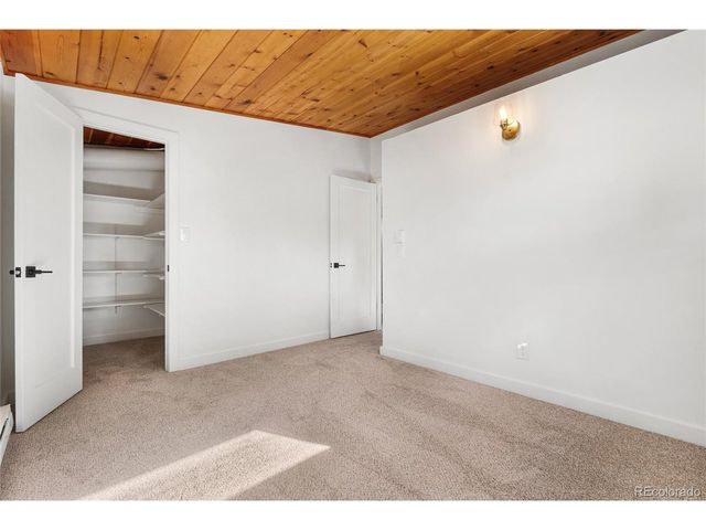 7105 Flagstaff Rd, Boulder, CO 80302