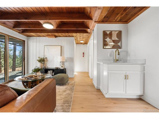 7105 Flagstaff Rd, Boulder, CO 80302