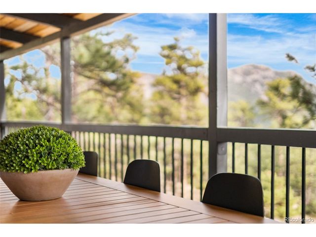 7105 Flagstaff Rd, Boulder, CO 80302