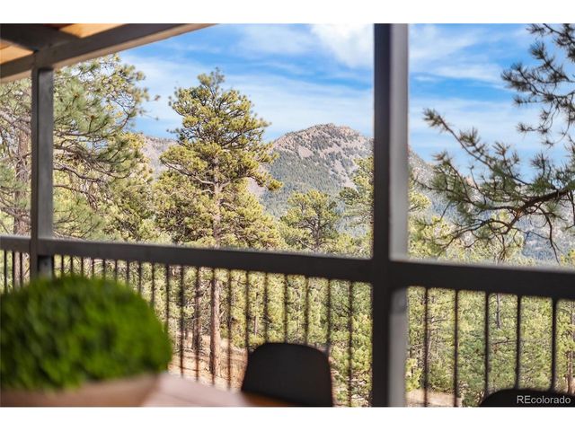 7105 Flagstaff Rd, Boulder, CO 80302