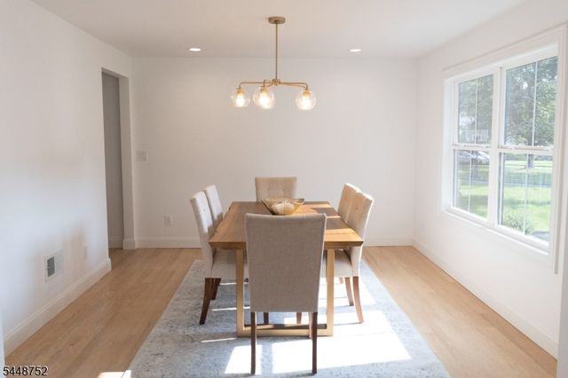 14 Maplewood Dr, Livingston Twp., NJ 07039