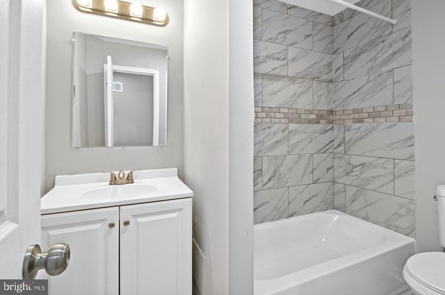 1346 N CAREY ST, Baltimore, MD 21217