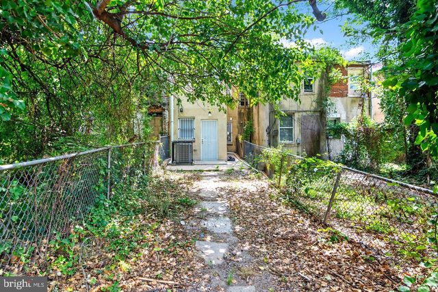 1346 N CAREY ST, Baltimore, MD 21217