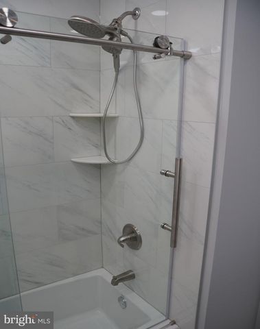 2420 N CLARION ST, Philadelphia, PA 19132