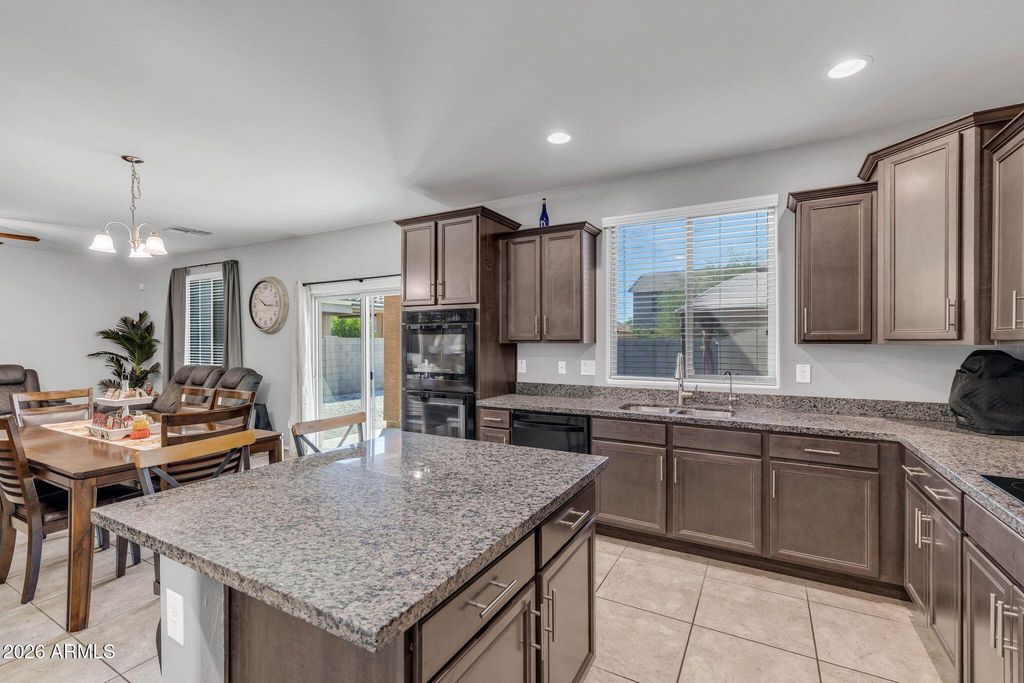 6139 W EVERGREEN Road, Glendale, AZ 85302 — photo 5