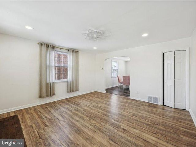 361 CEDAR AVE, Holmes, PA 19043